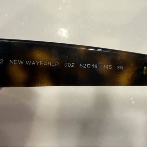 Ray-Ban New Wayfarer Unisex Sunglasses Tortoise/Green Classic RB2132 EUC main image 5